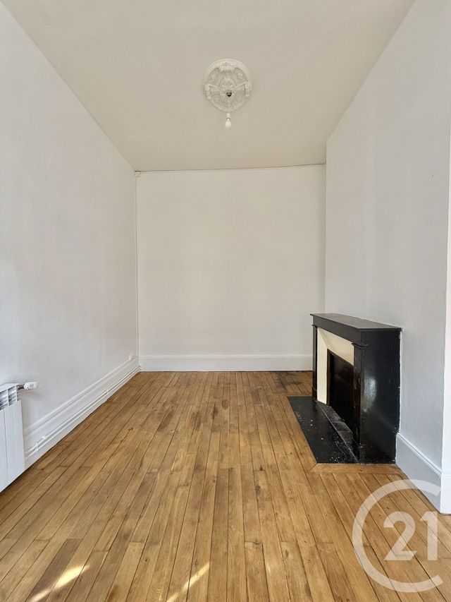 Appartement F3 &agrave; louer - 3 pi&egrave;ces - 79,78 m2 - Moulins - 03 - AUVERGNE