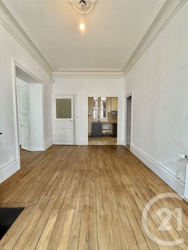 Appartement F3 &agrave; louer - 3 pi&egrave;ces - 79,78 m2 - Moulins - 03 - AUVERGNE