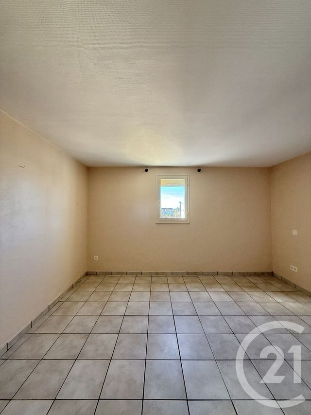 Local commercial à louer - 96.56 m2 - 03 - Allier