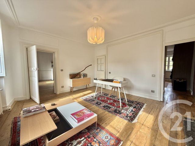 Maison &agrave; vendre - 12 pi&egrave;ces - 273 m2 - Moulins - 03 - AUVERGNE