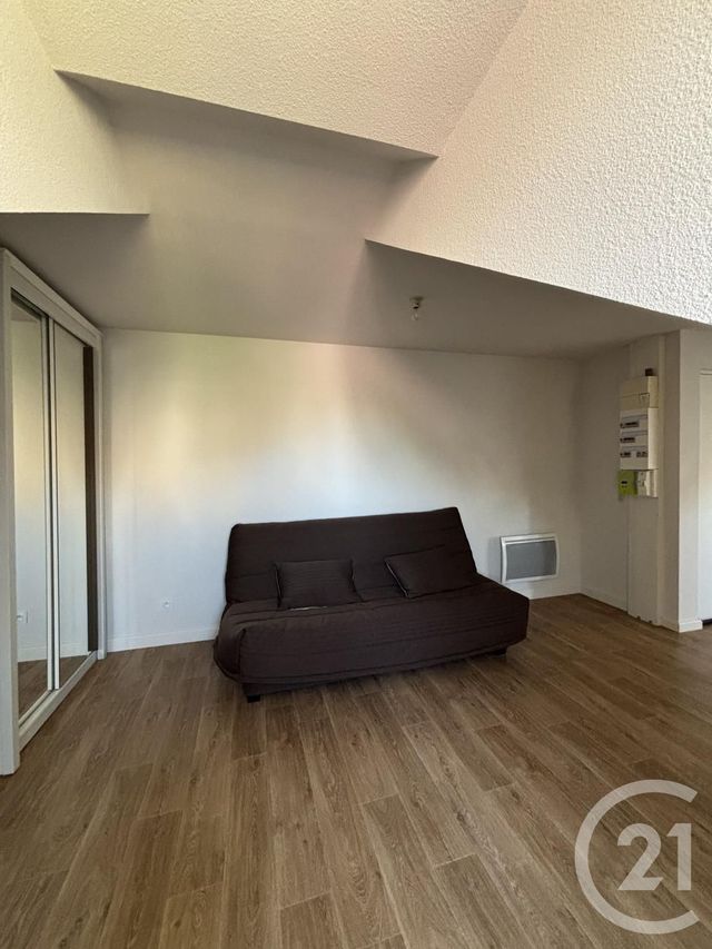 Appartement F1 &agrave; louer - 1 pi&egrave;ce - 22,86 m2 - Moulins - 03 - AUVERGNE