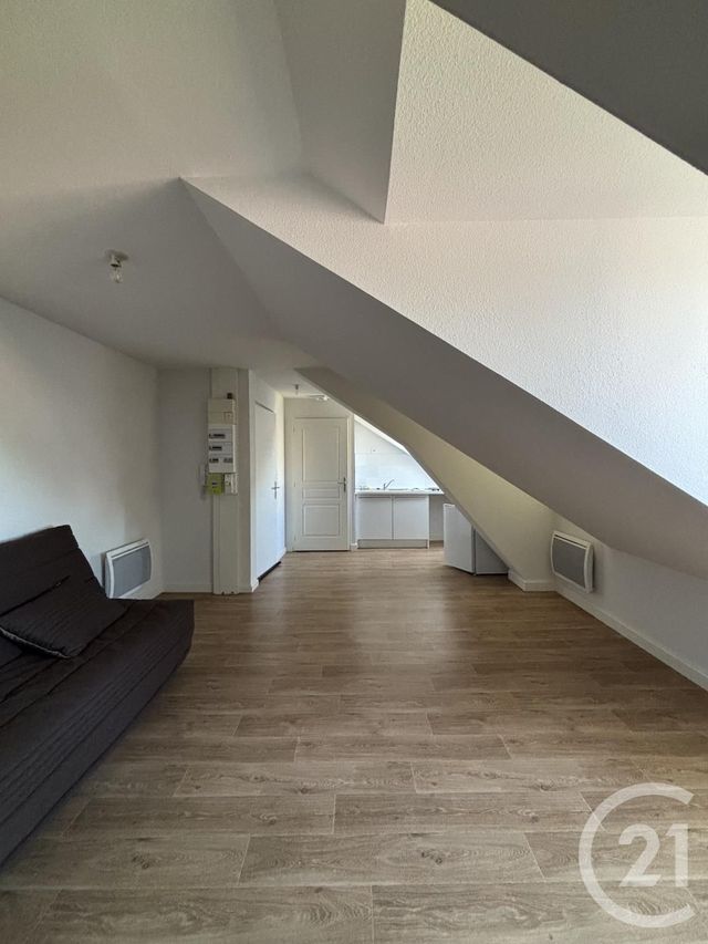 Appartement F1 &agrave; louer - 1 pi&egrave;ce - 22,86 m2 - Moulins - 03 - AUVERGNE