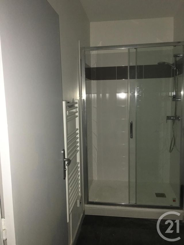 Appartement F2 &agrave; louer - 2 pi&egrave;ces - 52 m2 - Yzeure - 03 - AUVERGNE