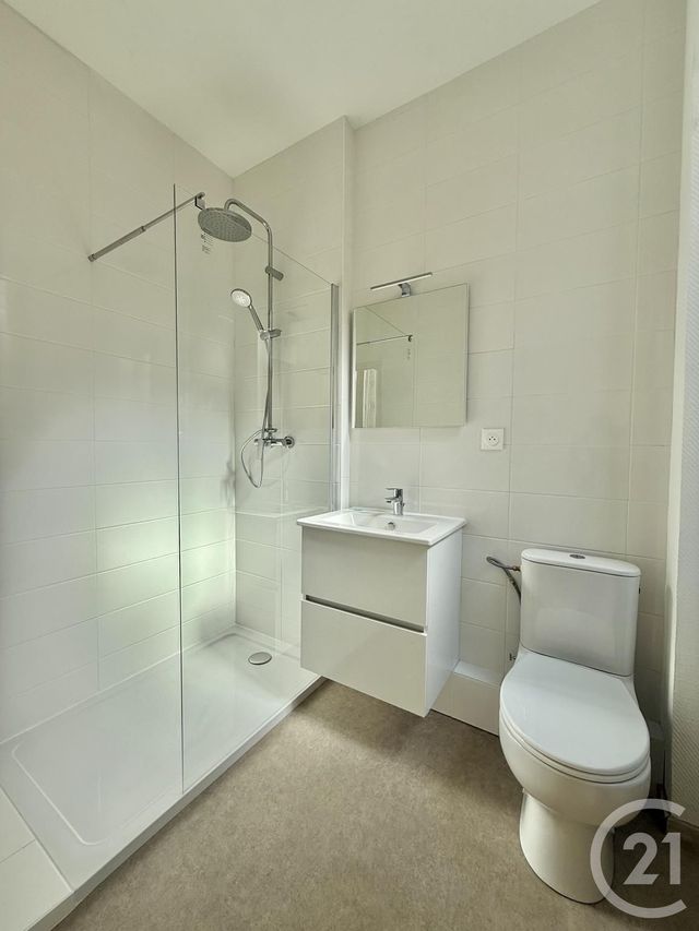 Appartement F1 &agrave; louer - 1 pi&egrave;ce - 31,60 m2 - Moulins - 03 - AUVERGNE