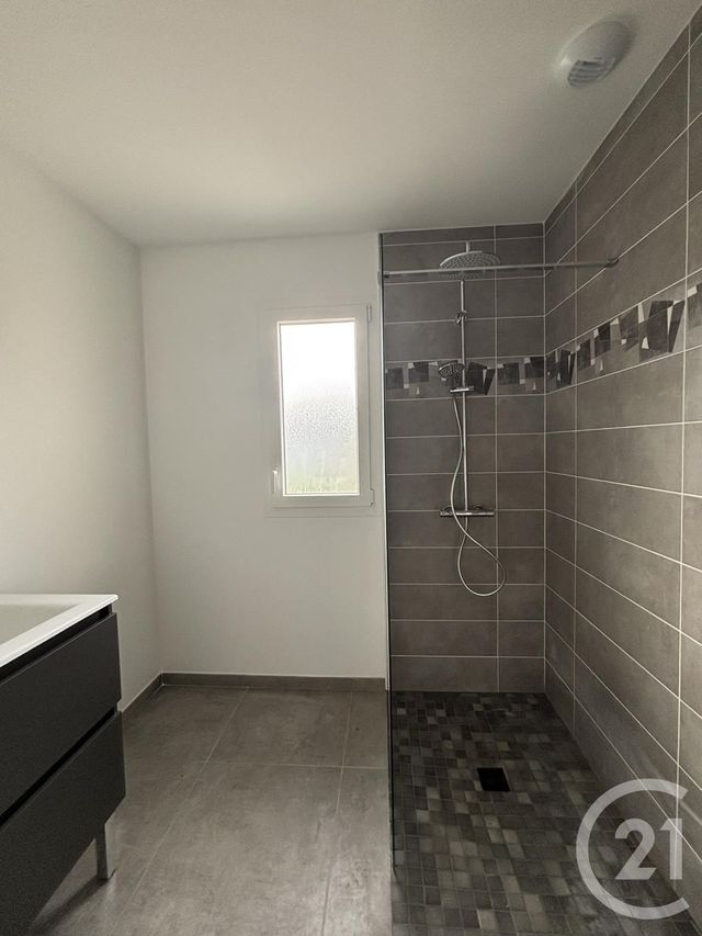 Maison &agrave; louer - 5 pi&egrave;ces - 113,33 m2 - Avermes - 03 - AUVERGNE