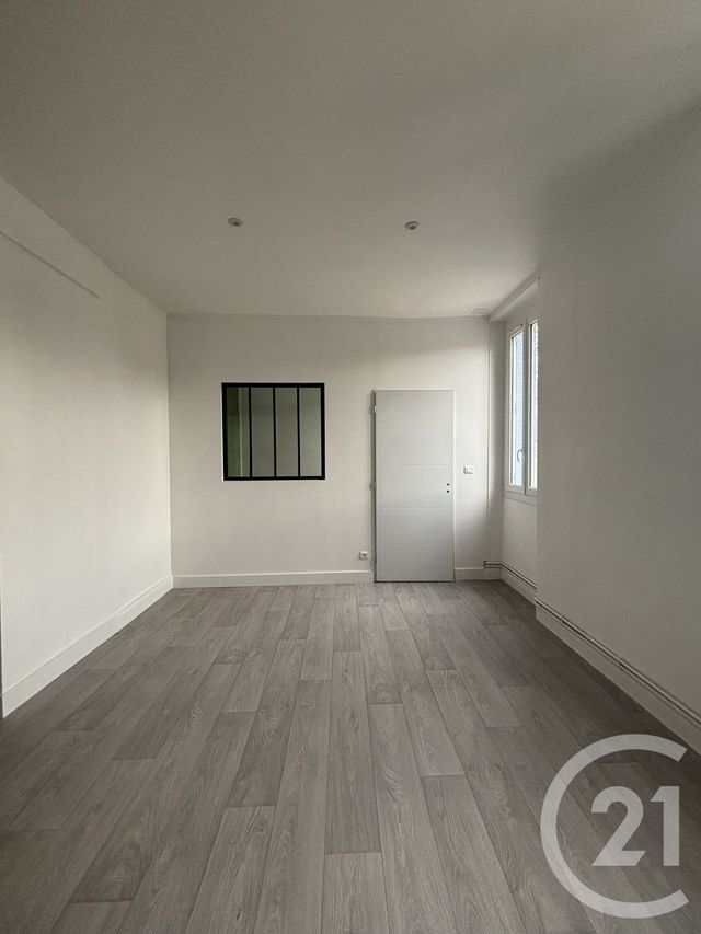 Appartement F2 &agrave; louer - 2 pi&egrave;ces - 35,90 m2 - Moulins - 03 - AUVERGNE