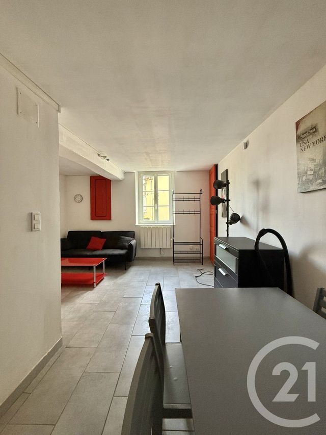 Appartement F1 &agrave; louer - 1 pi&egrave;ce - 21,29 m2 - Moulins - 03 - AUVERGNE