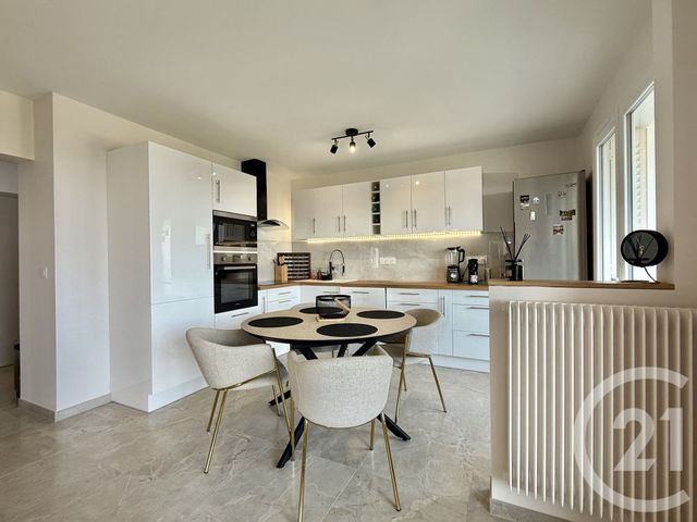 Appartement &agrave; vendre - 4 pi&egrave;ces - 70,15 m2 - Yzeure - 03 - AUVERGNE