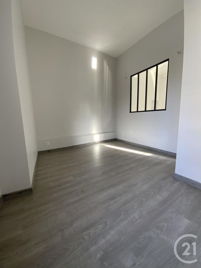 Appartement F2 &agrave; louer - 2 pi&egrave;ces - 33,65 m2 - Moulins - 03 - AUVERGNE