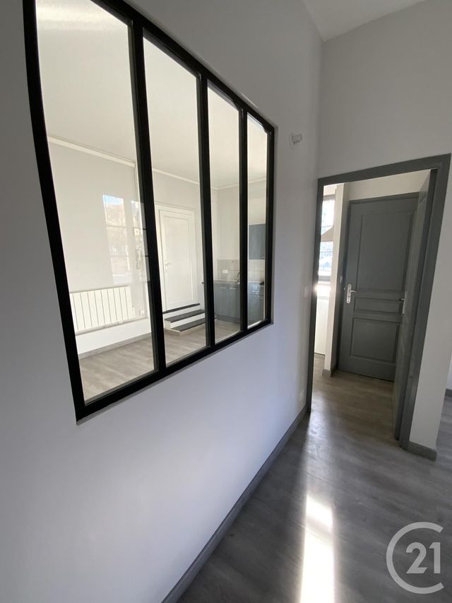 Appartement F2 &agrave; louer - 2 pi&egrave;ces - 33,65 m2 - Moulins - 03 - AUVERGNE