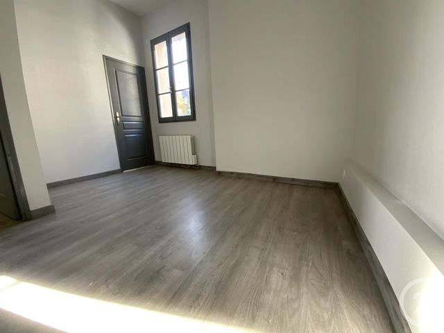 Appartement F2 &agrave; louer - 2 pi&egrave;ces - 33,65 m2 - Moulins - 03 - AUVERGNE