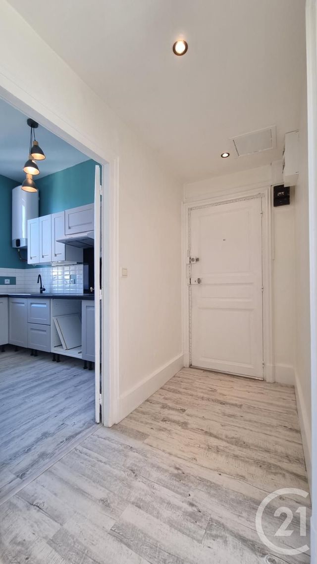 Appartement F2 &agrave; louer - 2 pi&egrave;ces - 56,83 m2 - Moulins - 03 - AUVERGNE