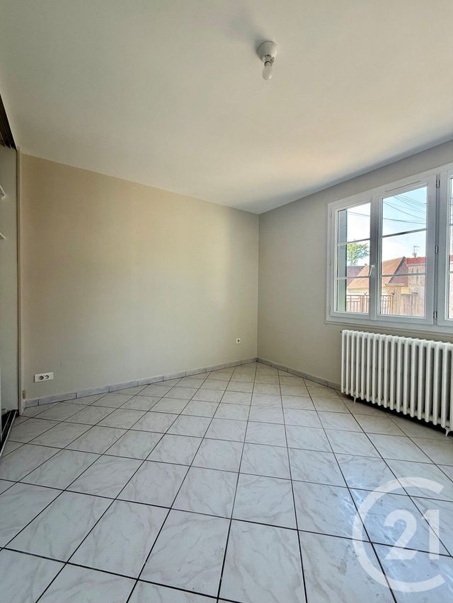 Maison &agrave; louer - 4 pi&egrave;ces - 110,66 m2 - Yzeure - 03 - AUVERGNE