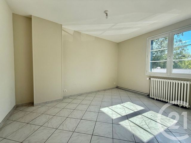 Maison &agrave; louer - 4 pi&egrave;ces - 110,66 m2 - Yzeure - 03 - AUVERGNE