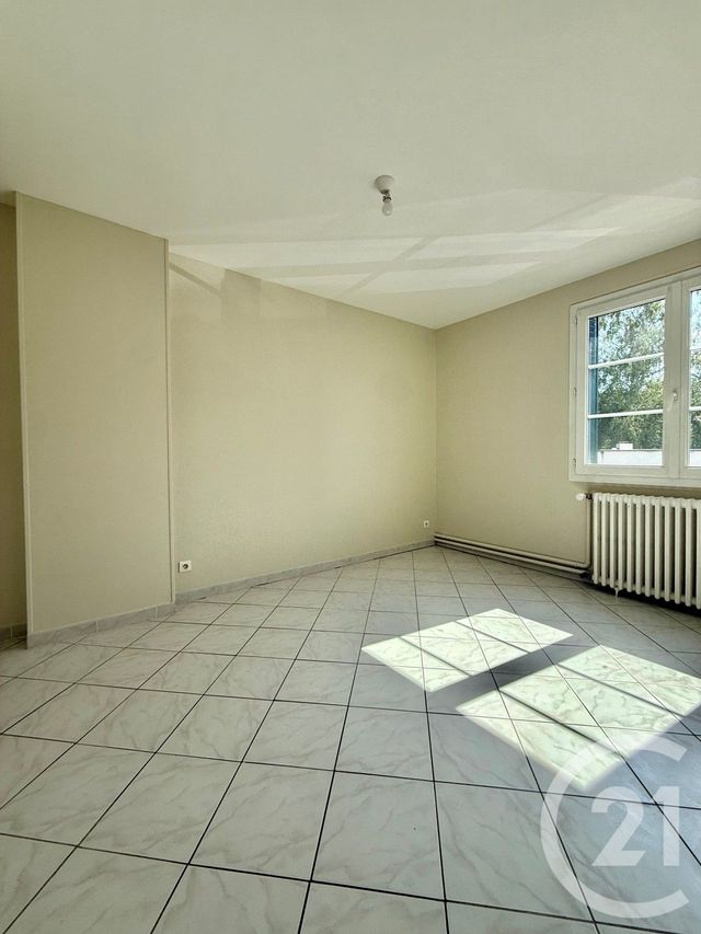 Maison &agrave; louer - 4 pi&egrave;ces - 110,66 m2 - Yzeure - 03 - AUVERGNE