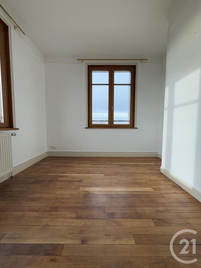 Maison &agrave; louer - 4 pi&egrave;ces - 101 m2 - Le Montet - 03 - AUVERGNE