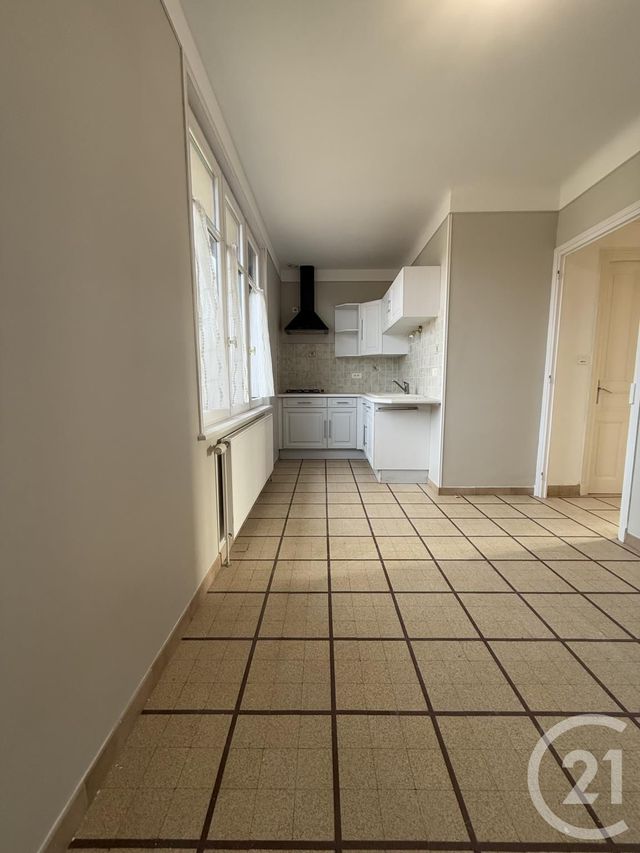 Maison &agrave; louer - 4 pi&egrave;ces - 101 m2 - Le Montet - 03 - AUVERGNE