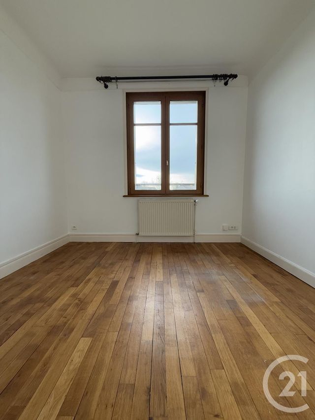 Maison &agrave; louer - 4 pi&egrave;ces - 101 m2 - Le Montet - 03 - AUVERGNE