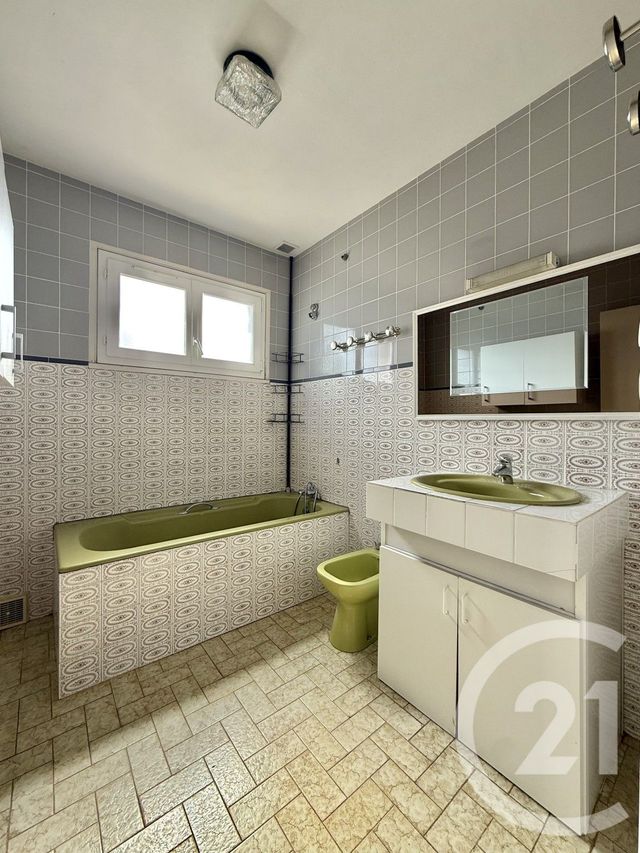 Maison &agrave; louer - 4 pi&egrave;ces - 80,25 m2 - Lusigny - 03 - AUVERGNE