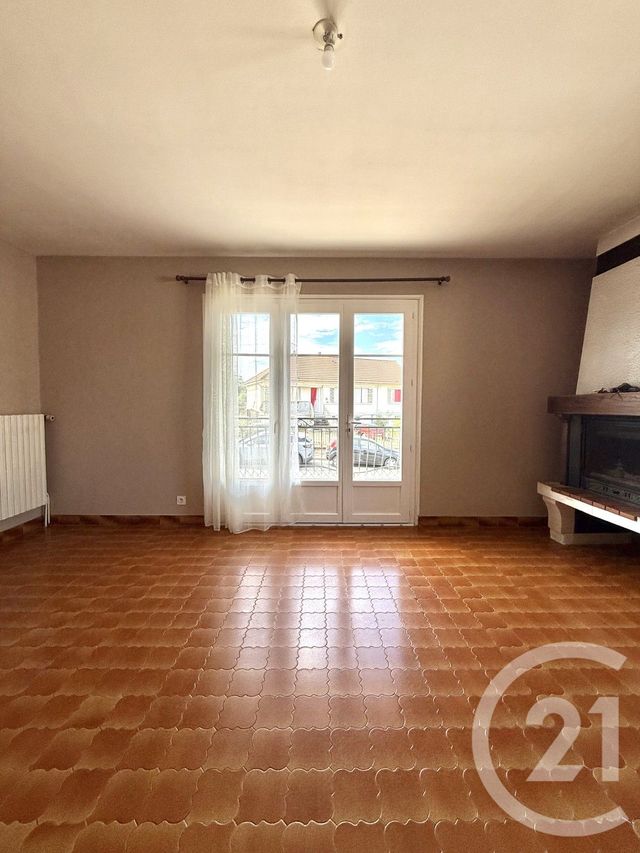 Maison &agrave; louer - 4 pi&egrave;ces - 80,25 m2 - Lusigny - 03 - AUVERGNE