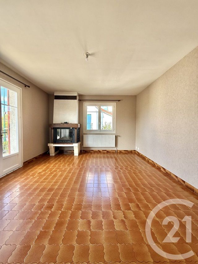 Maison &agrave; louer - 4 pi&egrave;ces - 80,25 m2 - Lusigny - 03 - AUVERGNE