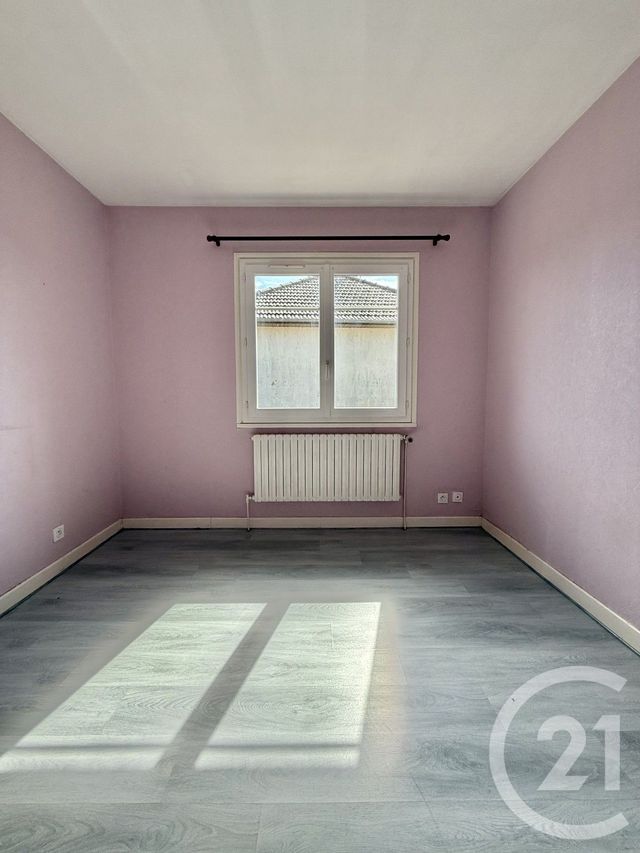 Maison &agrave; louer - 4 pi&egrave;ces - 80,25 m2 - Lusigny - 03 - AUVERGNE