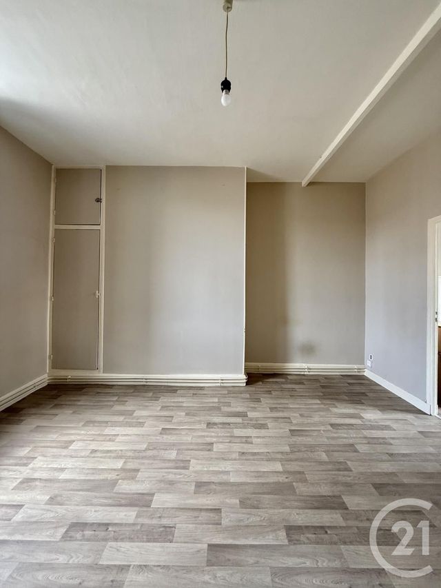 Appartement Studio &agrave; louer - 1 pi&egrave;ce - 23,50 m2 - Moulins - 03 - AUVERGNE