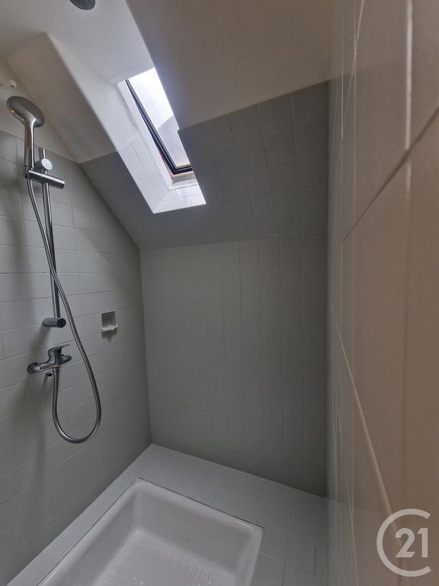 Appartement F1 &agrave; louer - 1 pi&egrave;ce - 17,10 m2 - Moulins - 03 - AUVERGNE