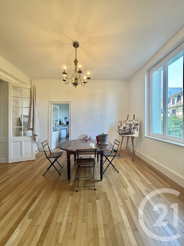 Appartement F3 &agrave; louer - 3 pi&egrave;ces - 88 m2 - Moulins - 03 - AUVERGNE