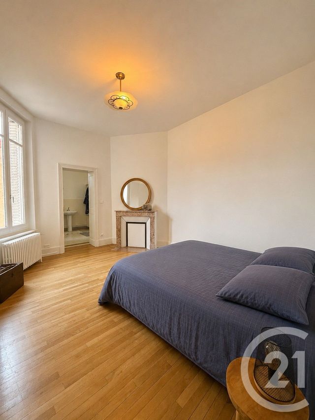 Appartement F3 &agrave; louer - 3 pi&egrave;ces - 88 m2 - Moulins - 03 - AUVERGNE