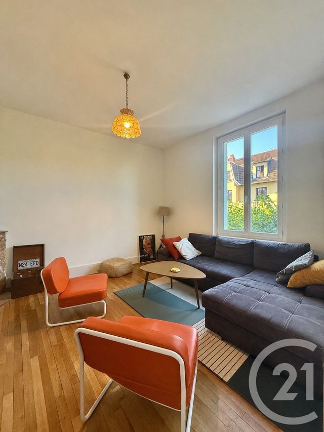 Appartement F3 &agrave; louer - 3 pi&egrave;ces - 88 m2 - Moulins - 03 - AUVERGNE