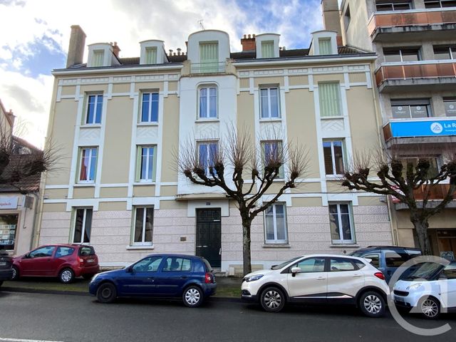Appartement F3 &agrave; louer - 3 pi&egrave;ces - 88 m2 - Moulins - 03 - AUVERGNE