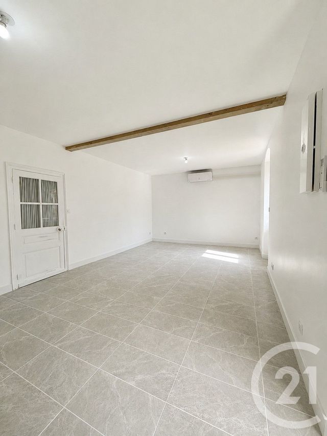 Maison &agrave; louer - 3 pi&egrave;ces - 57,38 m2 - Noyant D Allier - 03 - AUVERGNE