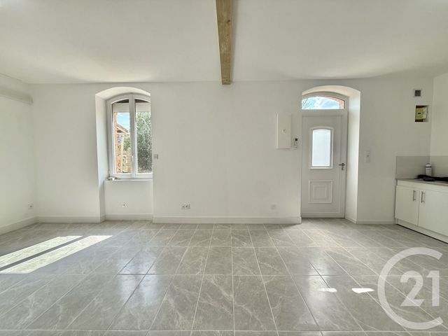 Maison &agrave; louer - 3 pi&egrave;ces - 57,38 m2 - Noyant D Allier - 03 - AUVERGNE