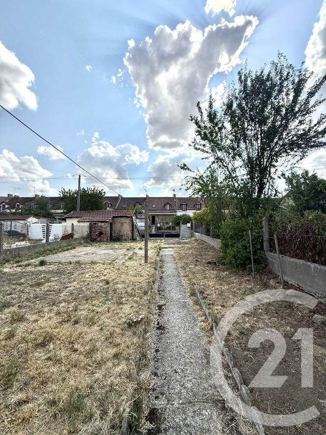Maison &agrave; louer - 3 pi&egrave;ces - 57,38 m2 - Noyant D Allier - 03 - AUVERGNE