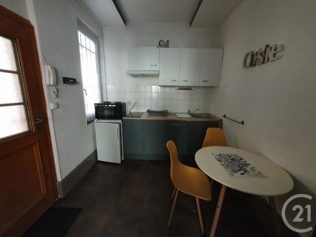Appartement F1 &agrave; louer - 1 pi&egrave;ce - 28,74 m2 - Moulins - 03 - AUVERGNE