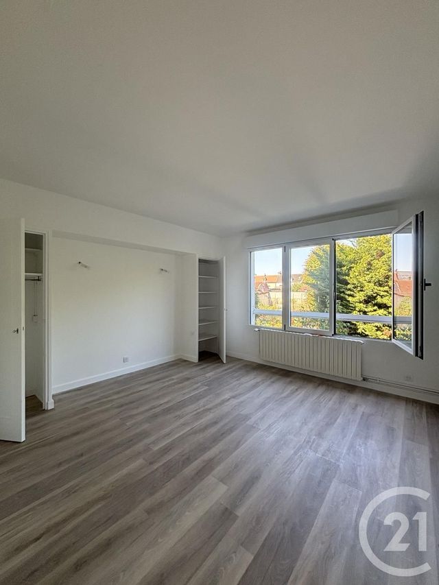 Appartement F2 &agrave; louer - 2 pi&egrave;ces - 62,53 m2 - Moulins - 03 - AUVERGNE