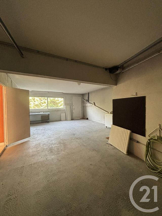 Appartement F2 &agrave; louer - 2 pi&egrave;ces - 62,53 m2 - Moulins - 03 - AUVERGNE