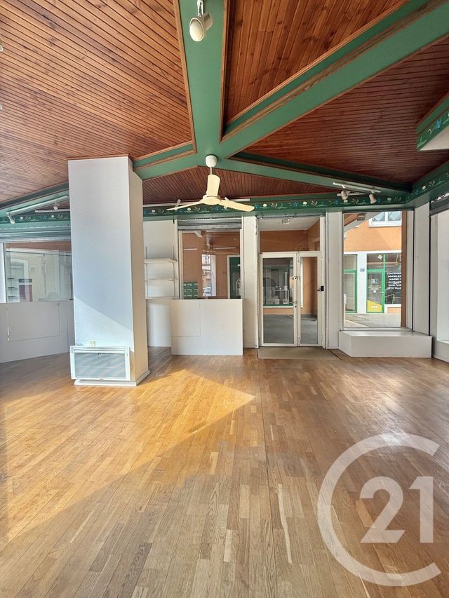 Local commercial à louer - 60.0 m2 - 03 - Allier