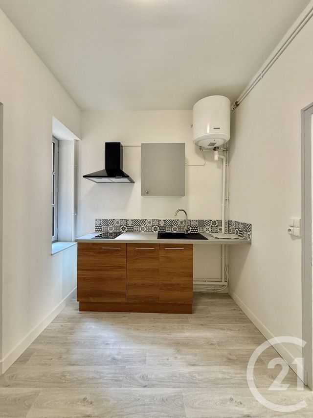 Appartement Studio &agrave; louer - 1 pi&egrave;ce - 29,90 m2 - Moulins - 03 - AUVERGNE