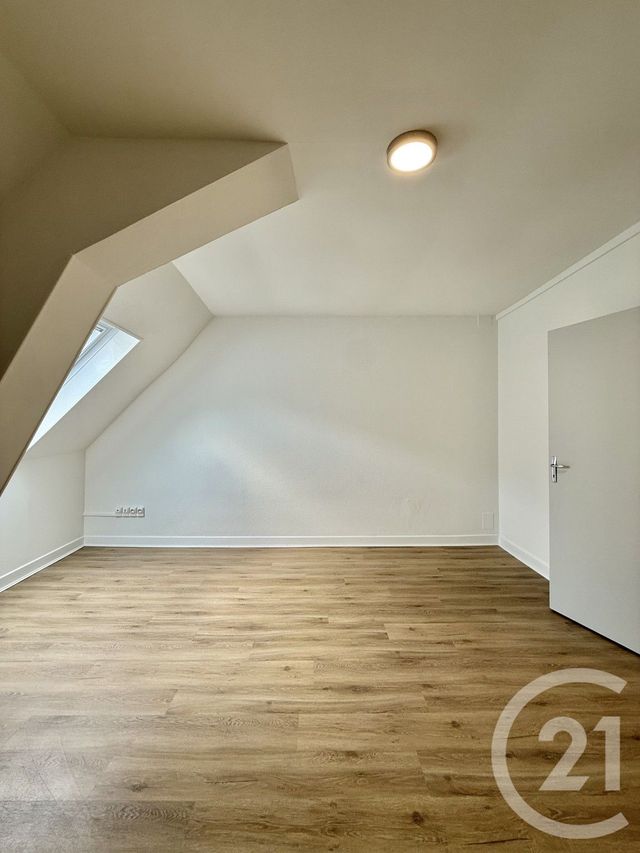 Appartement Studio &agrave; louer - 1 pi&egrave;ce - 25,34 m2 - Moulins - 03 - AUVERGNE