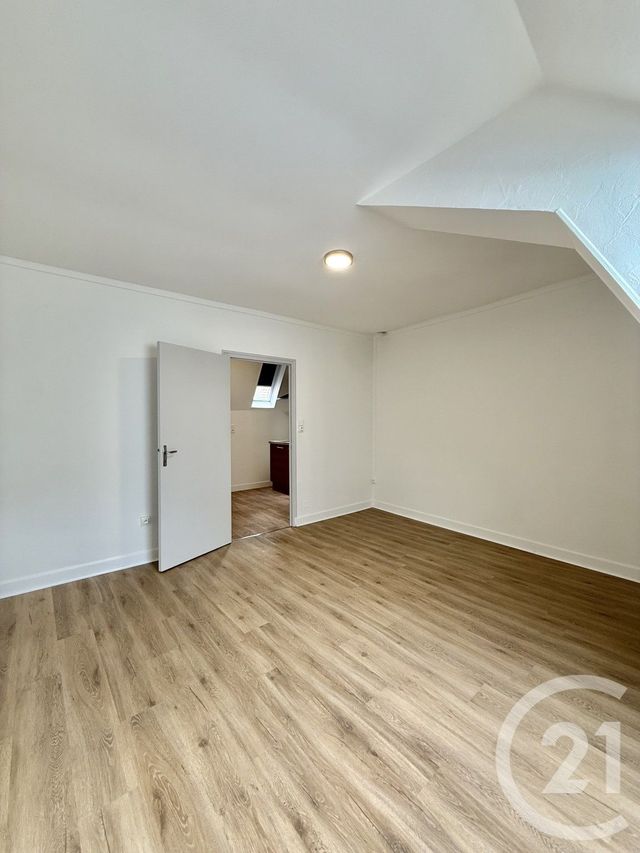 Appartement Studio &agrave; louer - 1 pi&egrave;ce - 25,34 m2 - Moulins - 03 - AUVERGNE