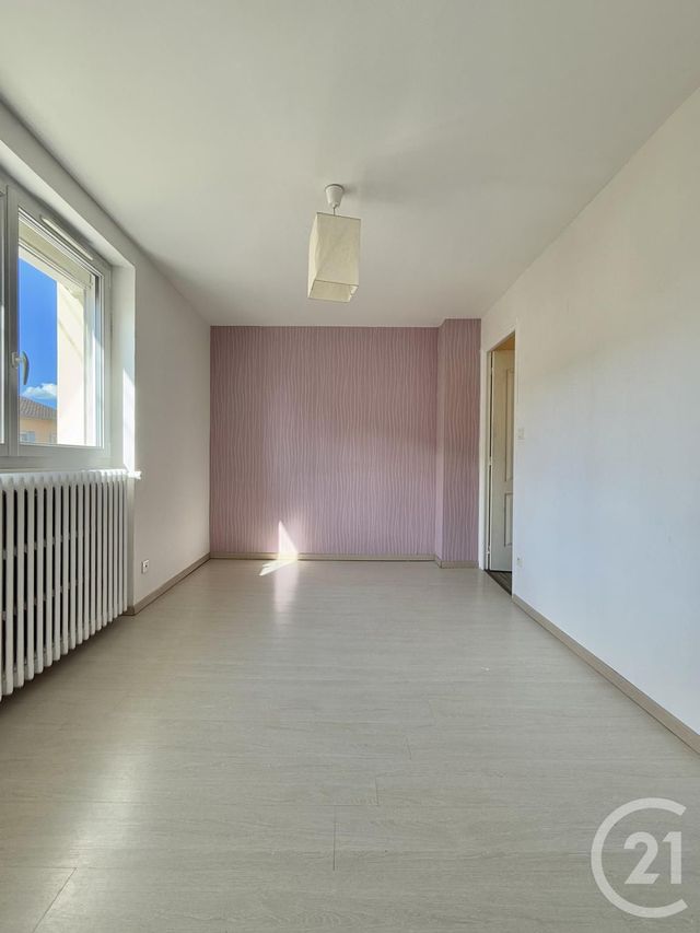 Maison &agrave; louer - 3 pi&egrave;ces - 75,54 m2 - Moulins - 03 - AUVERGNE
