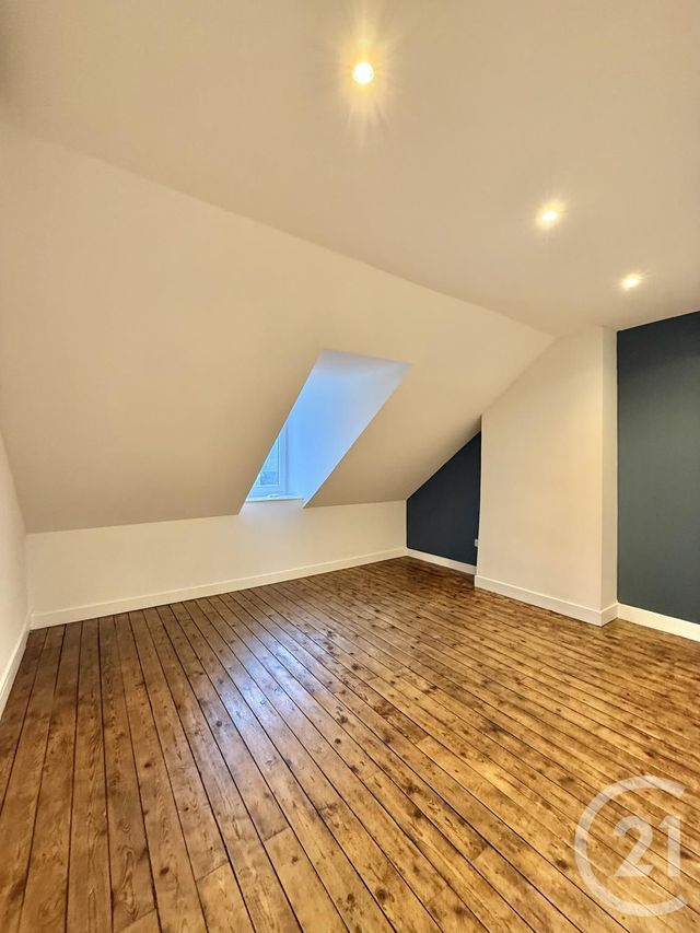 Maison &agrave; louer - 5 pi&egrave;ces - 150,73 m2 - Moulins - 03 - AUVERGNE