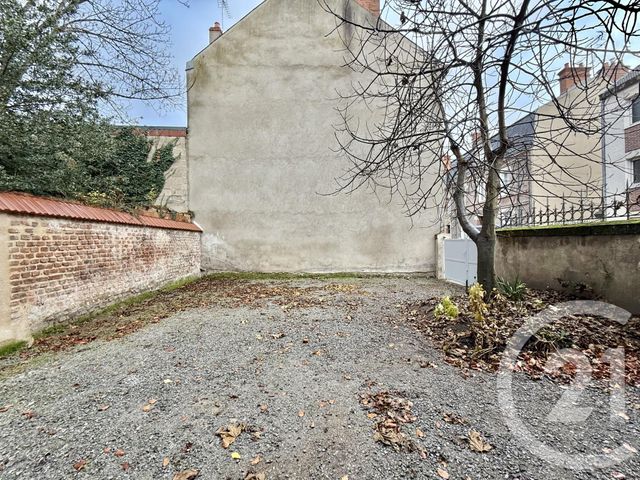 Maison &agrave; louer - 5 pi&egrave;ces - 150,73 m2 - Moulins - 03 - AUVERGNE