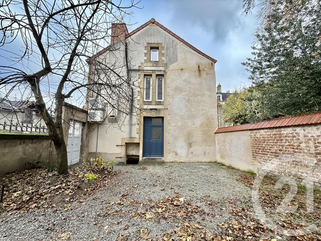 Maison &agrave; louer - 5 pi&egrave;ces - 150,73 m2 - Moulins - 03 - AUVERGNE