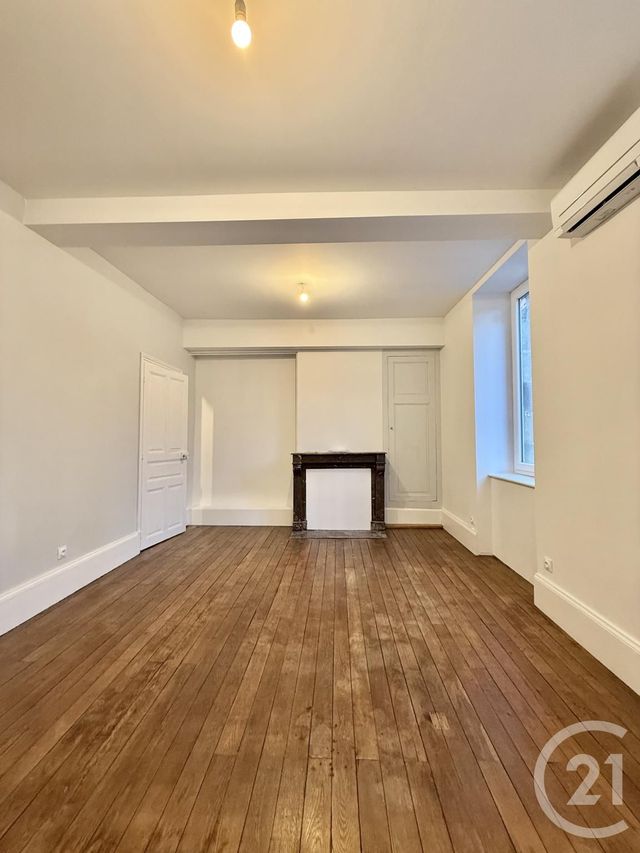 Maison &agrave; louer - 5 pi&egrave;ces - 150,73 m2 - Moulins - 03 - AUVERGNE