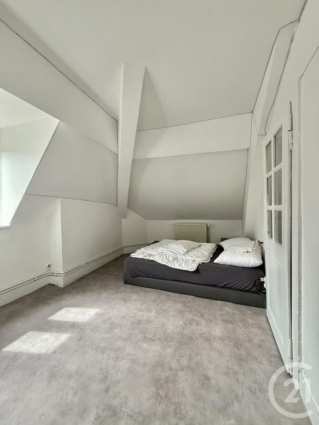 Appartement F2 &agrave; louer - 2 pi&egrave;ces - 25,63 m2 - Moulins - 03 - AUVERGNE