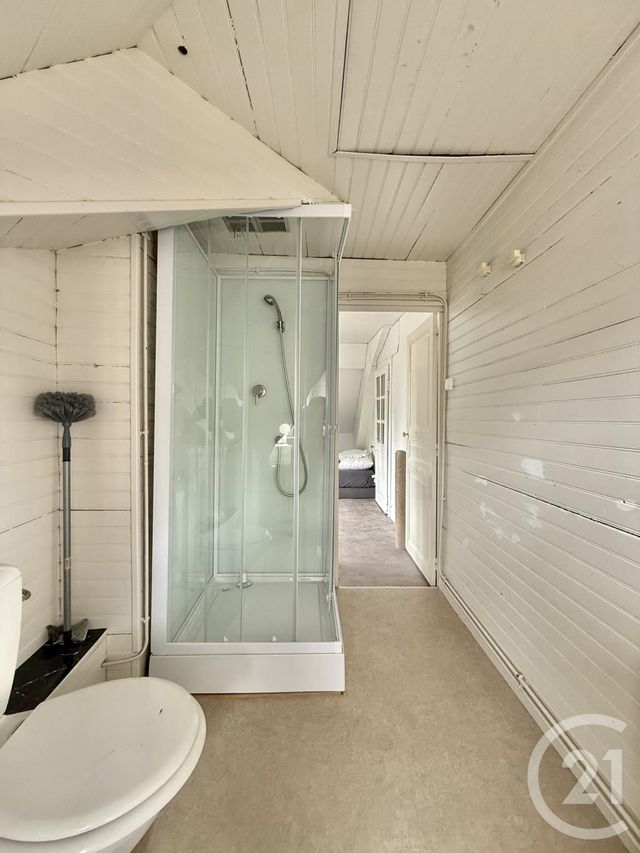 Appartement F2 &agrave; louer - 2 pi&egrave;ces - 25,63 m2 - Moulins - 03 - AUVERGNE