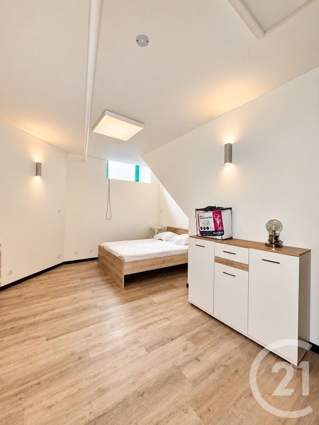Appartement F2 &agrave; louer - 2 pi&egrave;ces - 61,58 m2 - Moulins - 03 - AUVERGNE